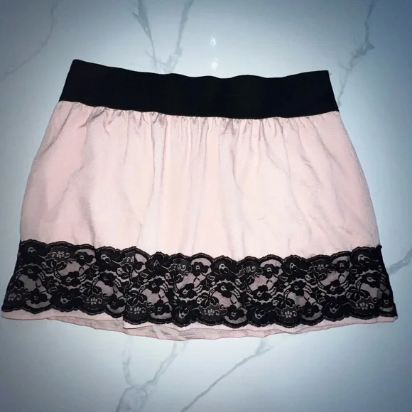 EUC STOOSH pink with black lace mini a-line skirt size xl - Picture 1 of 6